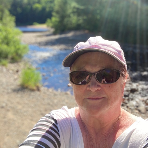 Meet your Posher, Rosemary - Picture 1 of 1